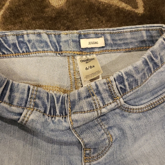 Jeans, jeggings, shirt and jumper - Picture 4 of 6